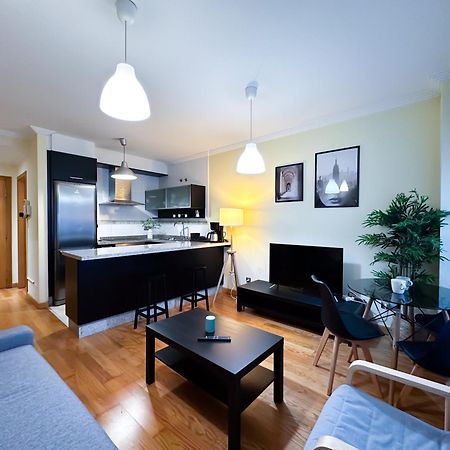 Apartamento Con Garaje, Centrico Y Luminoso Pontevedra Exterior photo